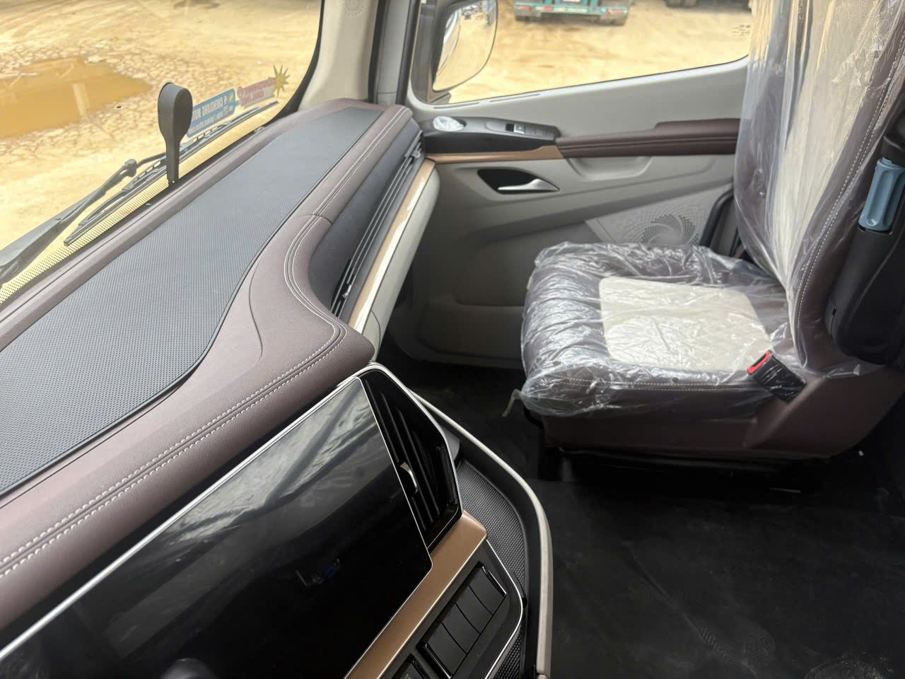 z7601155103015_7b4120b77a6b45be67728c534184380a